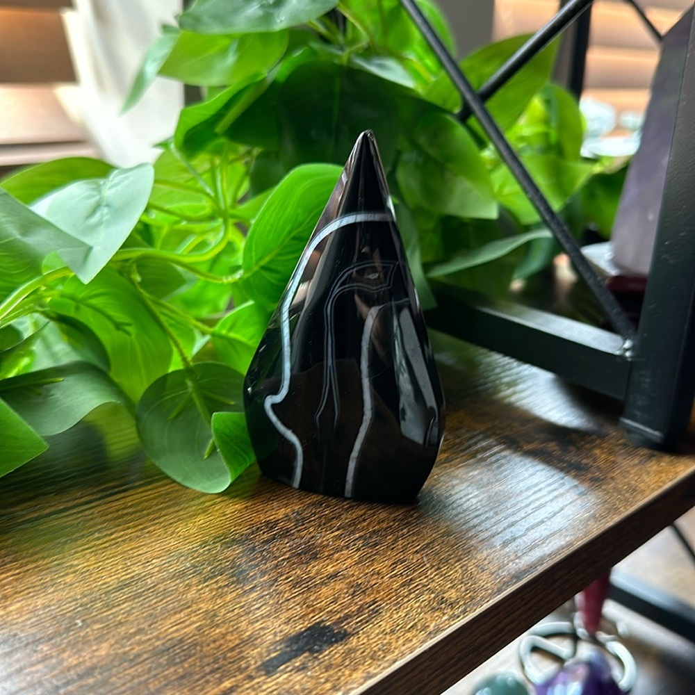 Black agate teardrop